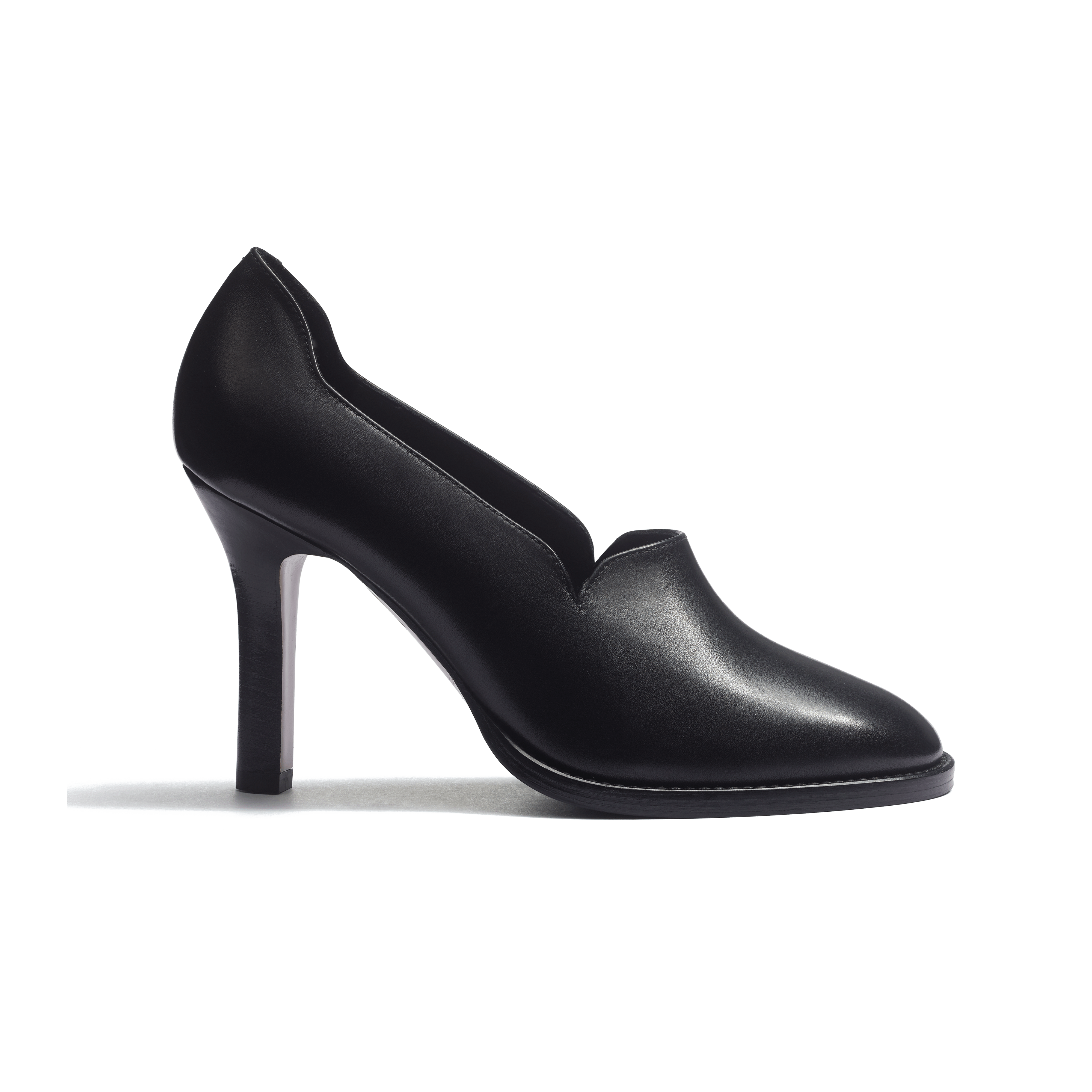 Escarpin a talon en cuir veau lisse noir J.M. Weston