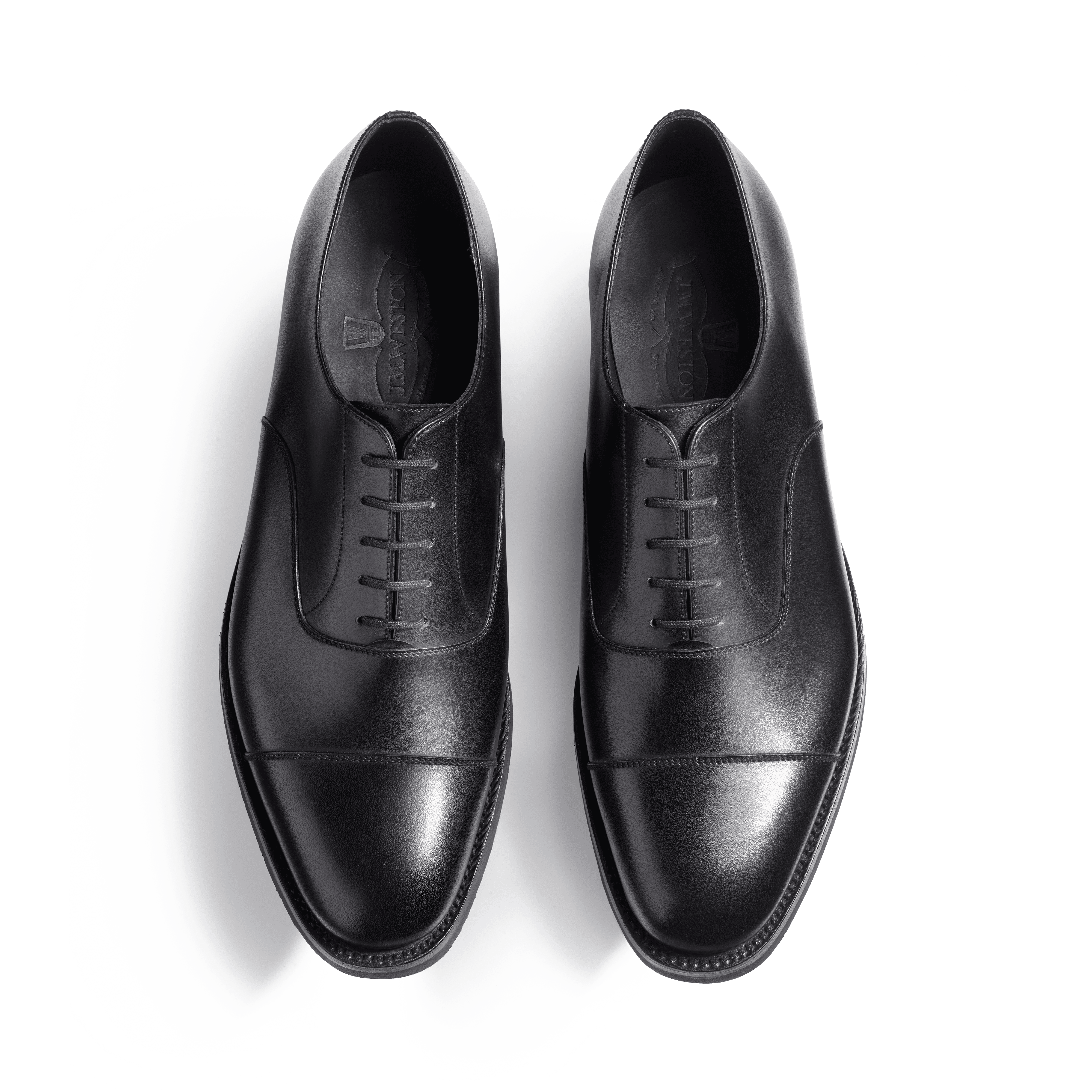 Men's Cap Toe Oxford Shoe With Rubber Sole Black Leather – J.M. Weston