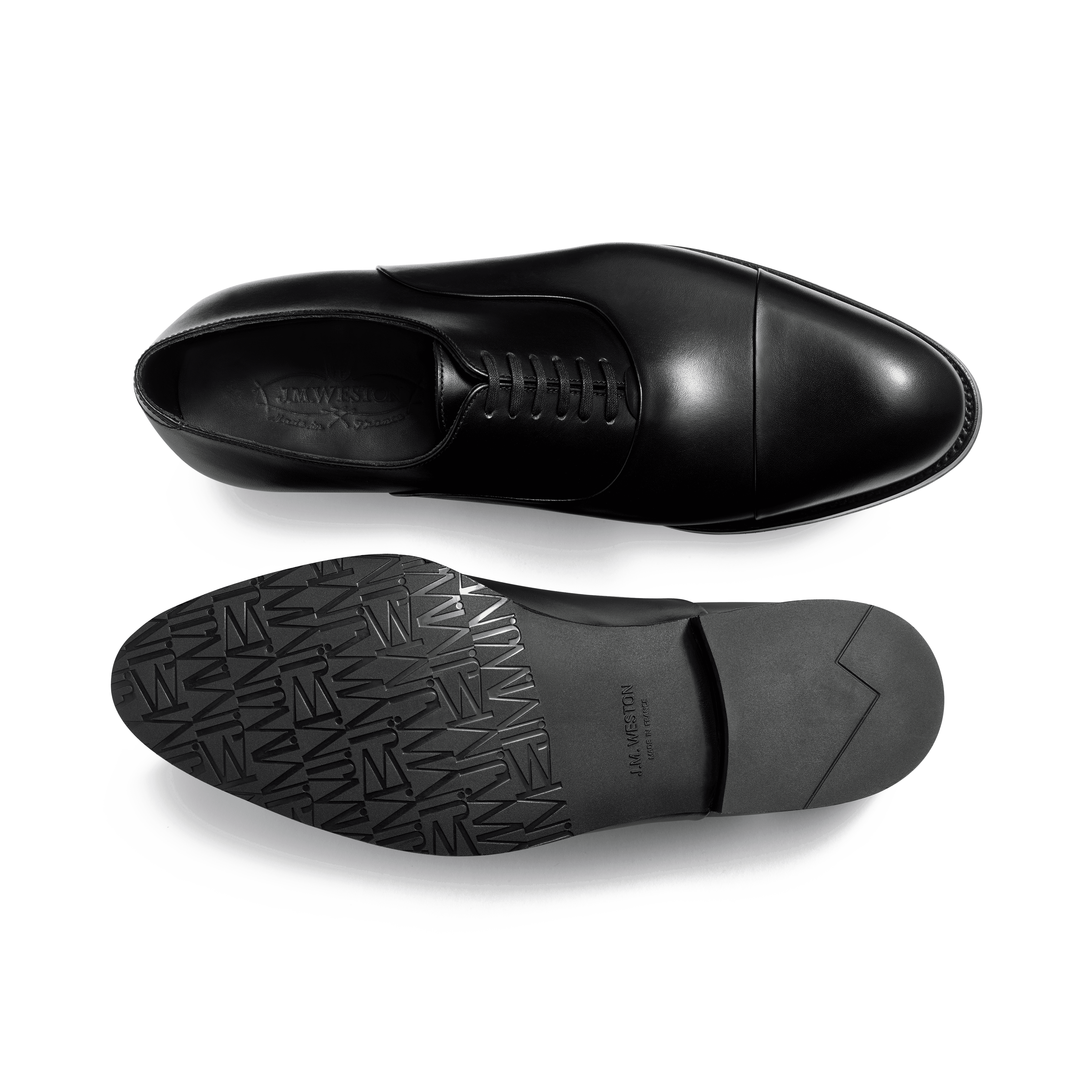 Leather shoes with rubber 2025 soles